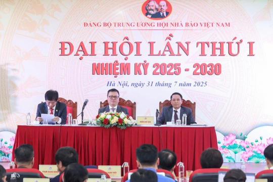 Xây dựng Hội Nhà báo Việt Nam trở thành tổ chức Hội mẫu mực, nhân văn