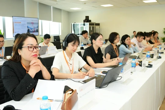 Chuẩn bị cán bộ 'nguồn'