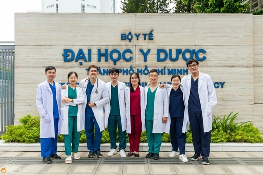 Hơn 260 thí sinh xét tuyển vào ĐH Y Dược TPHCM buộc phải bổ sung minh chứng chứng chỉ IELTS, TOEFL, SAT