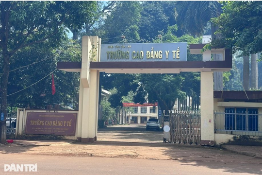 Trường chậm chi hơn 2,3 tỷ đồng hỗ trợ do... sinh viên gửi tài khoản muộn