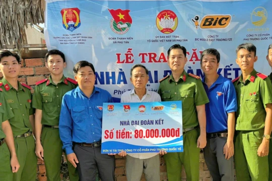 Sinh viên Trường Đại học Cảnh sát Nhân dân với các hoạt động Hành quân xanh
