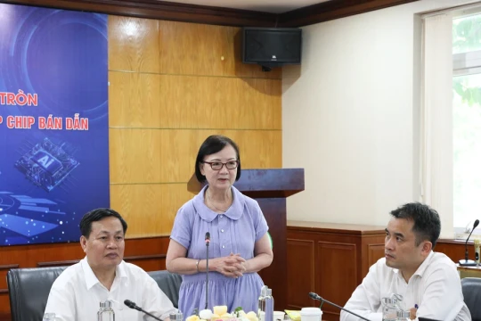 Trường đại học và doanh nghiệp bàn phát triển công nghệ và công nghiệp bán dẫn