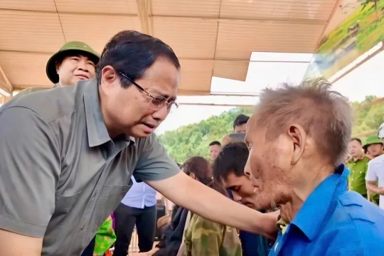 Thủ tướng Phạm Minh Chính: Không để người dân thiếu ăn, thiếu thuốc và nước sạch