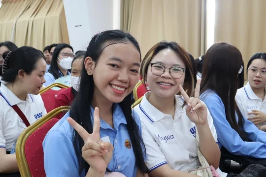 Ngành Ngôn ngữ Anh chuyển mình đón đầu xu thế nghề nghiệp
