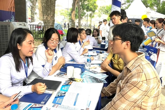Không được yêu cầu thí sinh xác nhận nhập học trước ngày 22/8