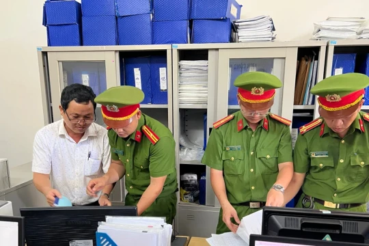 Khởi tố 2 lãnh đạo Chi cục Thủy sản TP Huế