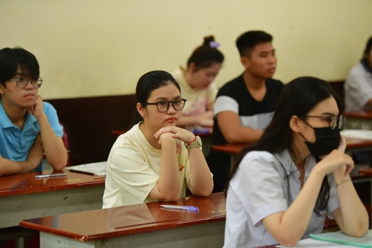 Điểm chuẩn Đại học Công nghiệp TP HCM dự kiến giảm 0,5-1