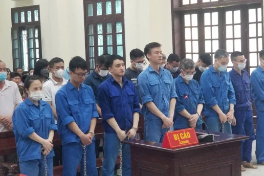 Hàng loạt cán bộ, công chức hải quan Hải Phòng hầu toà do liên quan nhận hối lộ