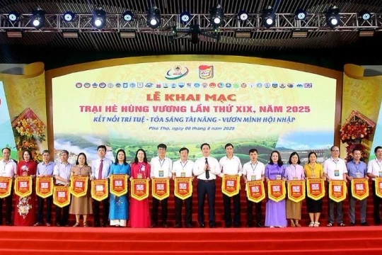 Gần 1.600 học sinh tham gia Trại hè Hùng Vương tại Phú Thọ