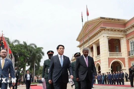 Lễ đón Chủ tịch nước Lương Cường thăm cấp Nhà nước Cộng hòa Angola