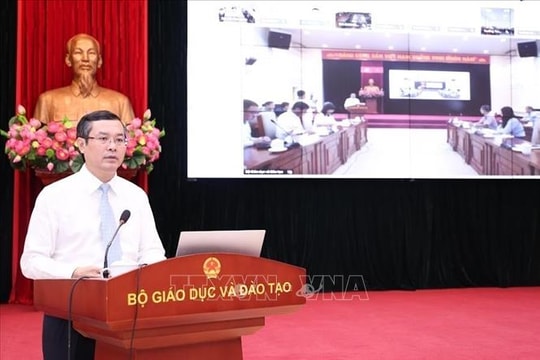 Phát động phong trào thi đua về chuyển đổi số, bình dân học vụ số trong toàn ngành Giáo dục