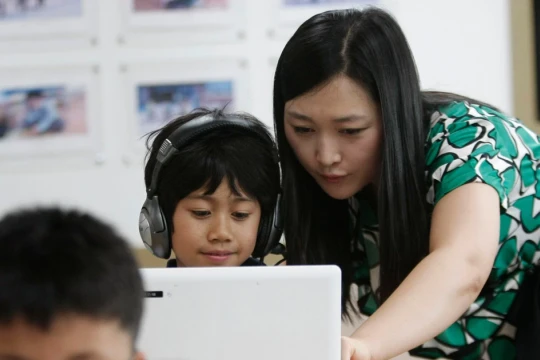 Hàn Quốc dừng sử dụng sách giáo khoa AI