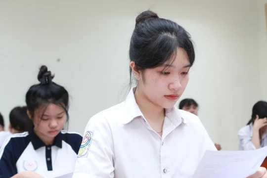 Điểm chuẩn ngành Sư phạm 2025 dự báo tăng mạnh