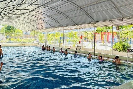 Sinh hoạt hè hấp dẫn, kéo trẻ xa màn hình điện tử