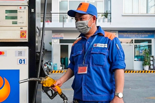Giá xăng RON 95 vượt mốc 20.000 đồng/lít sau kỳ điều chỉnh ngày 7/8