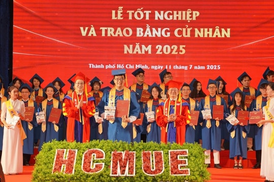 Thủ khoa ngành sư phạm toán với ước mơ truyền cảm hứng niềm đam mê toán học