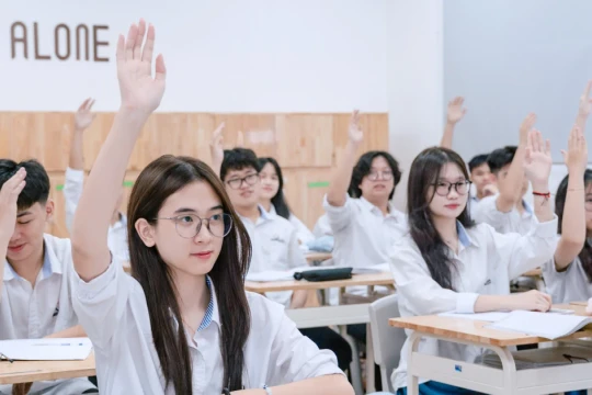 Chương trình Giáo dục phổ thông: Cập nhật đúng, dạy học ổn định