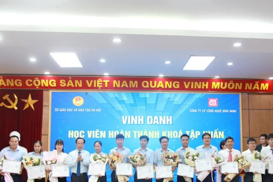Giáo viên Hà Nội hoàn thành khóa tập huấn trí tuệ nhân tạo