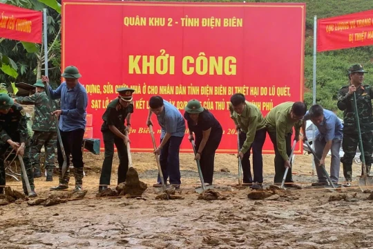 Khởi công hơn 300 căn nhà cho dân vùng lũ Điện Biên