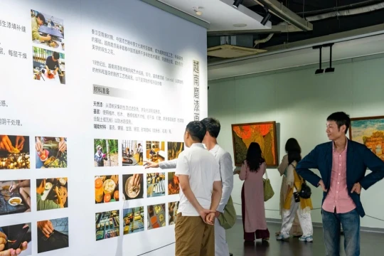 Sơn mài đương đại: Nối nhịp cầu văn hóa