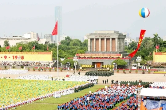 Tổ chức ‘Chương trình nghệ thuật đặc biệt’ và ‘Diễu hành, xếp hình nghệ thuật’ dịp 2/9
