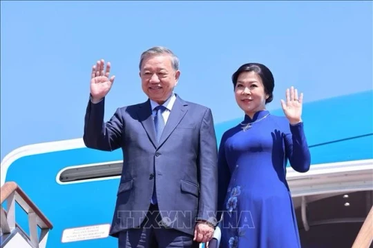 Tổng Bí thư Tô Lâm và Phu nhân bắt đầu thăm cấp Nhà nước Đại Hàn Dân Quốc