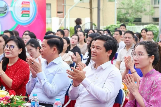 Điểm hẹn Cầu Giấy – bí quyết giúp phụ huynh đồng hành cùng con