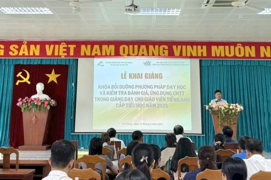 An Giang nâng cao kỹ năng chuyên môn cho giáo viên tiếng Anh cấp Tiểu học