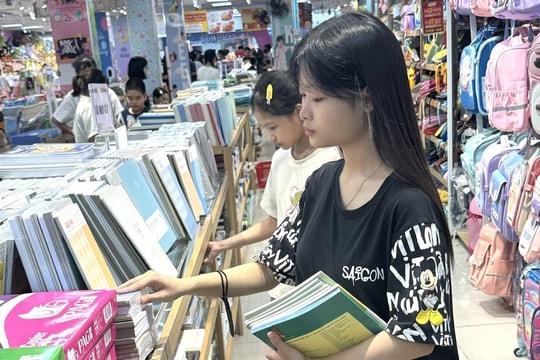 'Nóng' thị trường đồ dùng học tập trước ngày khai giảng