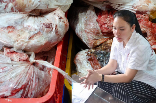 Đồng loạt khám xét 3 nhà kho của "trùm thực phẩm giả" Vũ Thị Hường: Hàng chục tấn thịt bốc mùi hôi thối