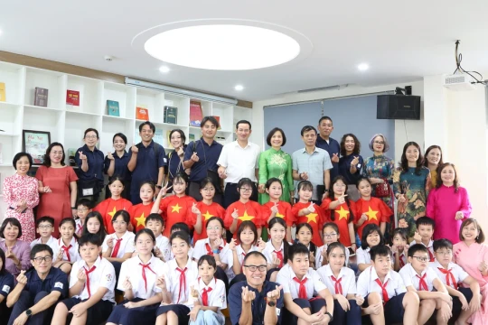 Đoàn giáo viên Nhật Bản giao lưu với học sinh Thủ đô