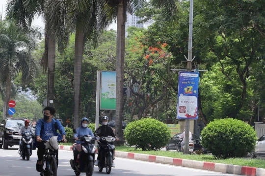 Dự báo thời tiết ngày 12/8: Bắc Bộ ngày nắng nóng, Nam Bộ chiều tối có mưa dông