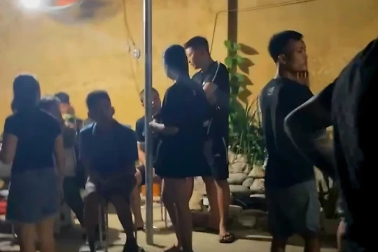 Cán bộ xã lái ô tô tông vào đám đông, 11 người thương vong