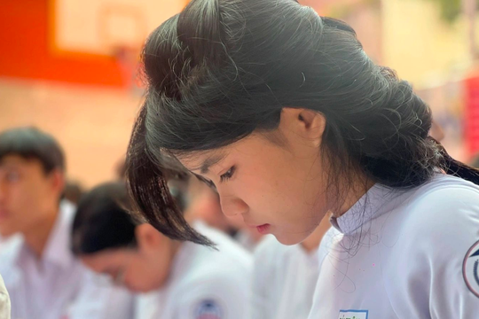 Nhìn lại những ngành có điểm chuẩn cao nhất nước, sư phạm “càn quét”