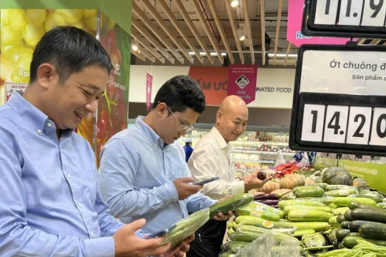 TPHCM tuyên chiến với hàng giả bằng tick xanh