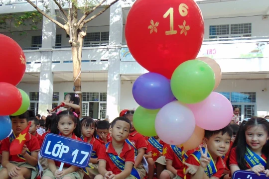 TPHCM: Trường học không được thu bất kỳ khoản nào khi chưa có hướng dẫn