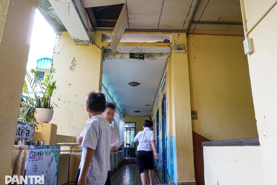 Phường kêu gọi “đổi” hoa khai giảng lấy quà cho học sinh nghèo