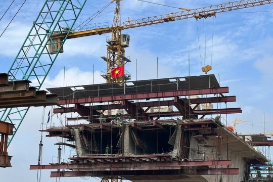 Thủ tướng yêu cầu hợp long cầu Phong Châu mới ngày 28/8