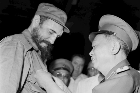 Lời kêu gọi ủng hộ Cuba lay động triệu người Việt, ủng hộ hơn 121 tỷ đồng