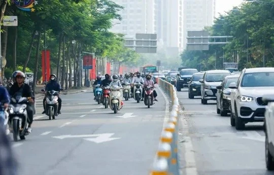 Nắng nóng bao trùm nhiều khu vực trên cả nước dịp nghỉ lễ 2/9
