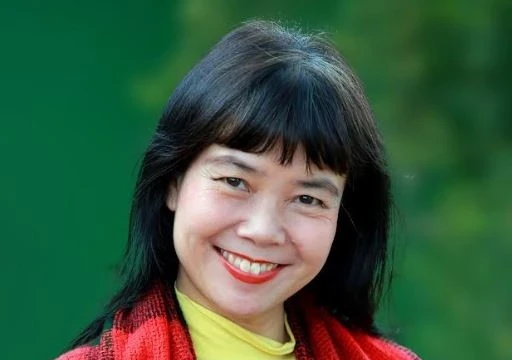 Nhà văn - Dịch giả Kiều Bích Hậu nhận giải thưởng của Hiệp hội văn hóa Ý
