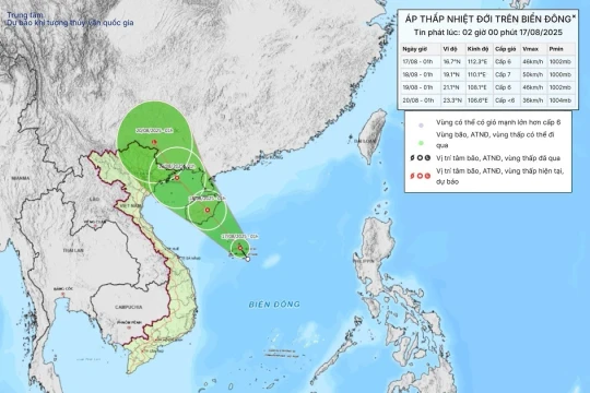 Áp thấp nhiệt đới trên biển Đông gió giật cấp 8, gây biển động sóng cao tới 3,5m