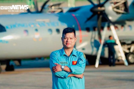 Người dẫn nhịp biên đội 'ngựa thồ' CASA trên bầu trời thao luyện A80