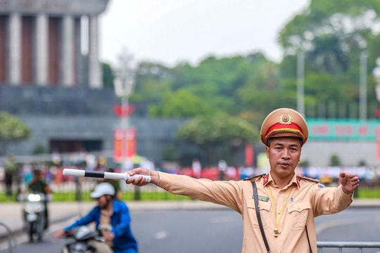 Hà Nội tạm cấm, hạn chế phương tiện nhiều tuyến đường trong ngày 19/8