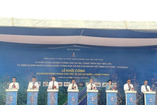 Khởi công dự án mở rộng cao tốc TPHCM - Long Thành
