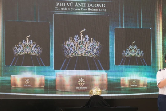 Thí sinh 13 tuổi lọt top thiết kế vương miện Miss Grand Vietnam 2025