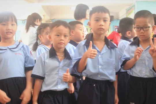 Học sinh lớp 1 TPHCM tựu trường năm học 2025-2026