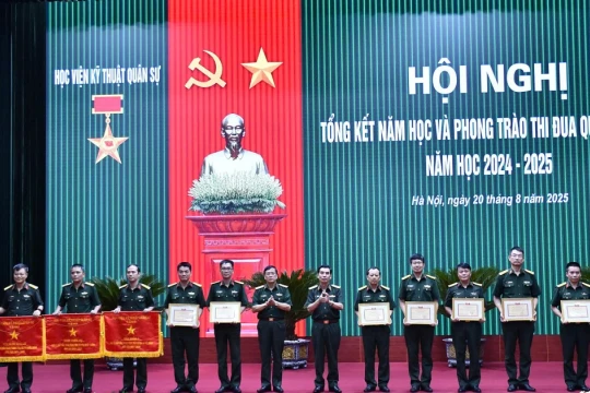 ‘Nâng chất’ đào tạo và nghiên cứu khoa học từ Phong trào Thi đua quyết thắng