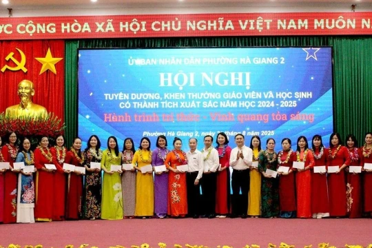 277 giáo viên, học sinh Tuyên Quang được tuyên dương