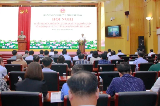 Phổ biến Luật Địa chất và Khoáng sản